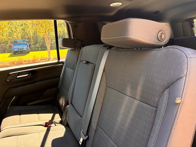 Chevrolet Suburban  2026