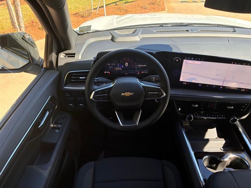 Chevrolet Suburban  2026