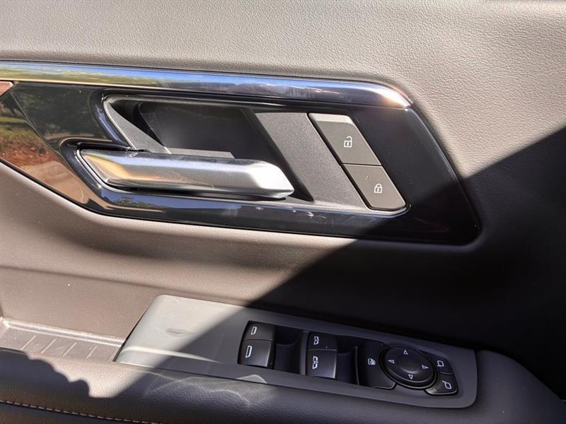 Chevrolet Suburban  2026