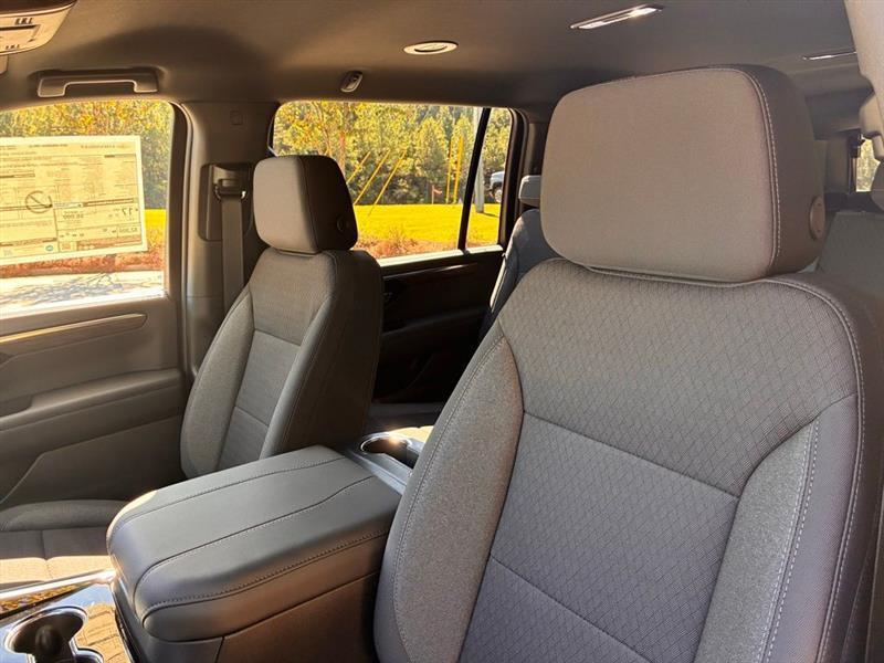 Chevrolet Suburban  2026