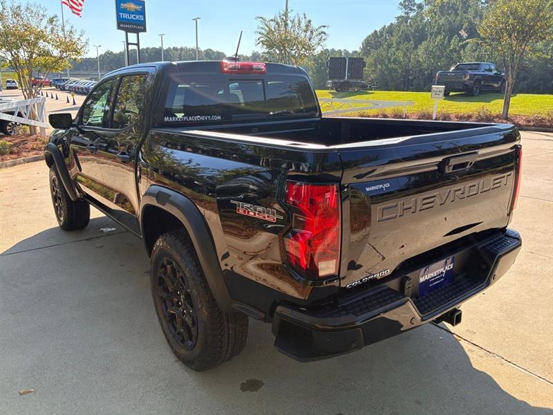 Chevrolet Colorado Trail Boss Crew Cab 4WD 2026