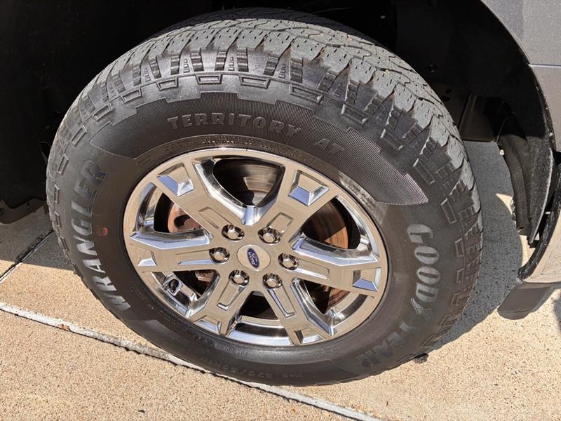 Ford F-150 Lariat SuperCrew 5.5-ft. Bed 4WD 2022 Ford F-150 Lariat SuperCrew 5.5-ft. Bed 4WD 2022