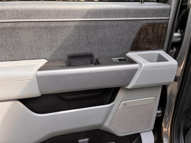 Ford F-150 Lariat SuperCrew 5.5-ft. Bed 4WD 2022 Ford F-150 Lariat SuperCrew 5.5-ft. Bed 4WD 2022