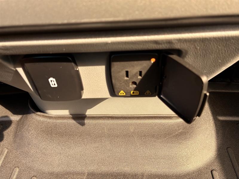 Ford F-150 Lariat SuperCrew 5.5-ft. Bed 4WD 2022 Ford F-150 Lariat SuperCrew 5.5-ft. Bed 4WD 2022