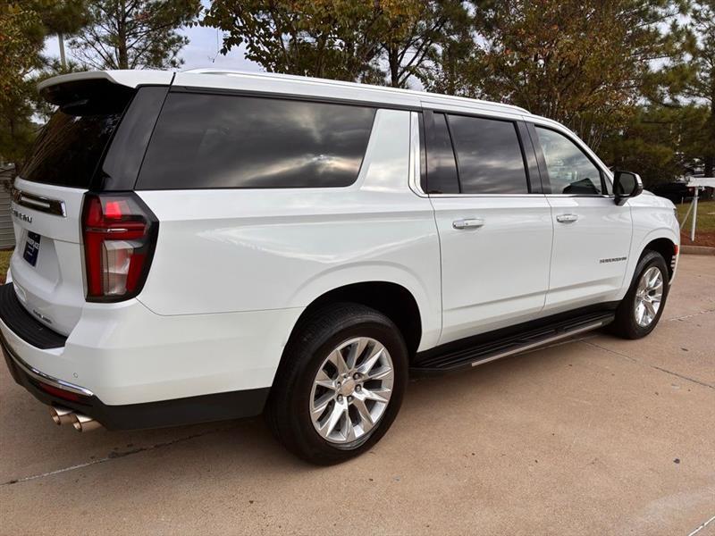 Chevrolet Suburban Premier 2023
