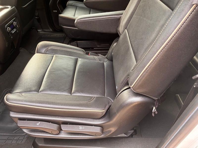 Chevrolet Suburban Premier 2023