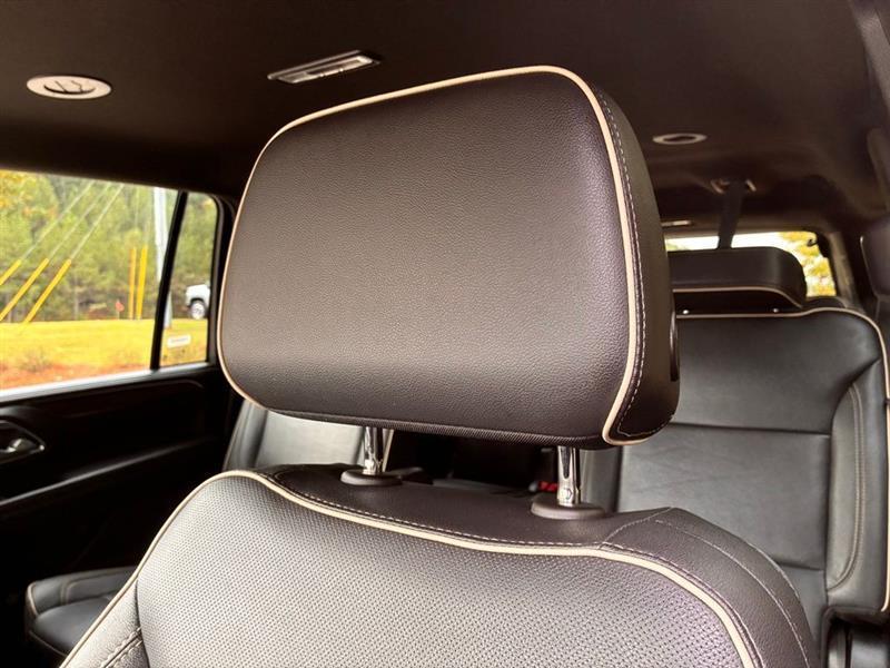 Chevrolet Suburban Premier 2023