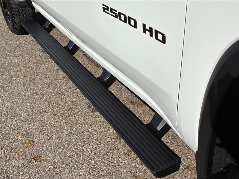 Chevrolet Silverado 2500HD LT Crew Cab Long Box 4WD 2026