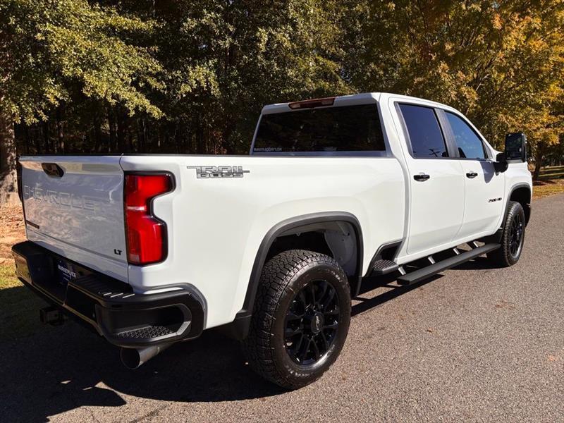 Chevrolet Silverado 2500HD LT Crew Cab Long Box 4WD 2026