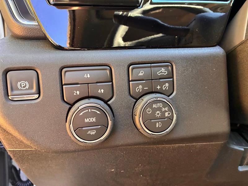 Chevrolet Silverado 2500HD LT Crew Cab Long Box 4WD 2026