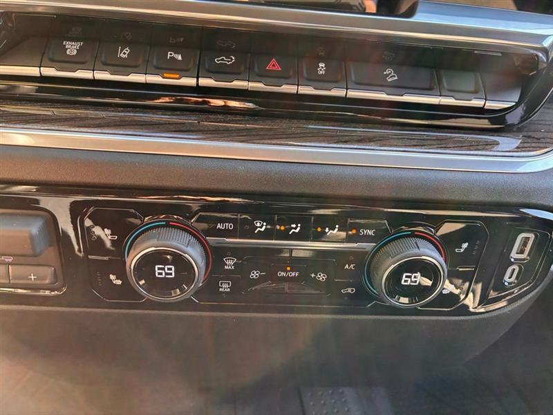 Chevrolet Silverado 2500HD LT Crew Cab Long Box 4WD 2026