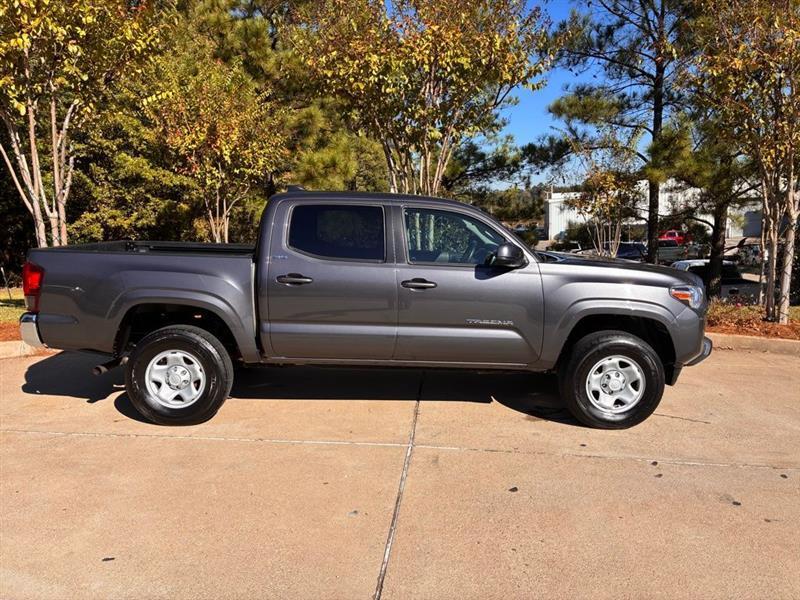 Toyota Tacoma SR5 Double Cab I4 2WD 2023