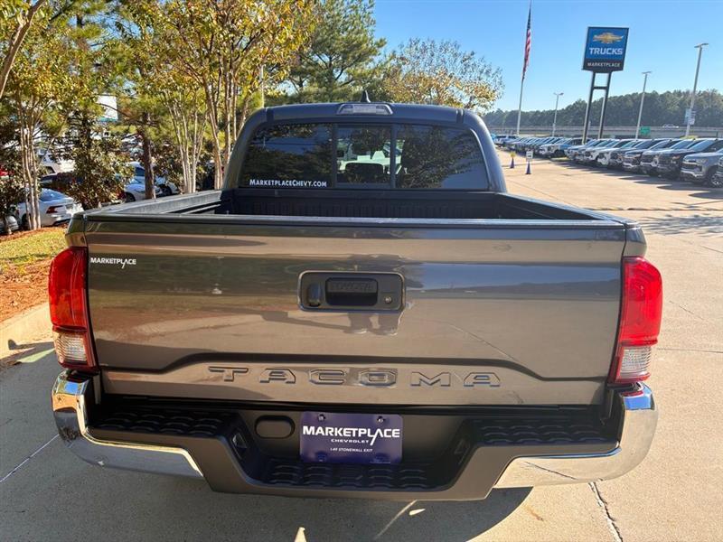 Toyota Tacoma SR5 Double Cab I4 2WD 2023