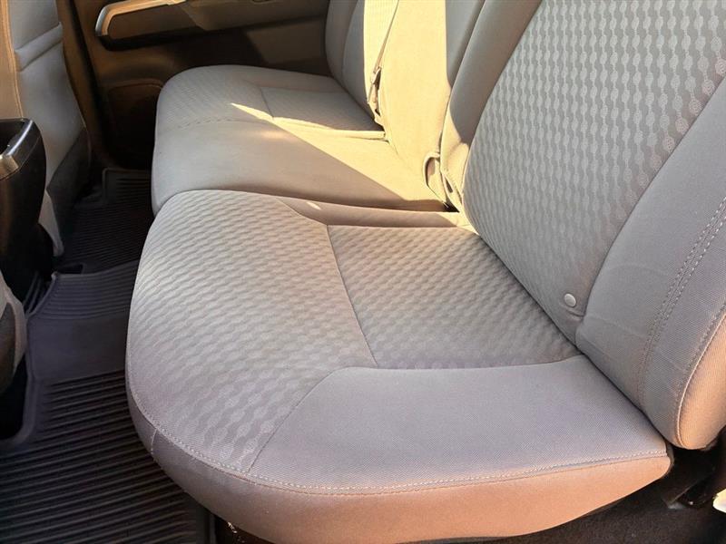 Toyota Tacoma SR5 Double Cab I4 2WD 2023