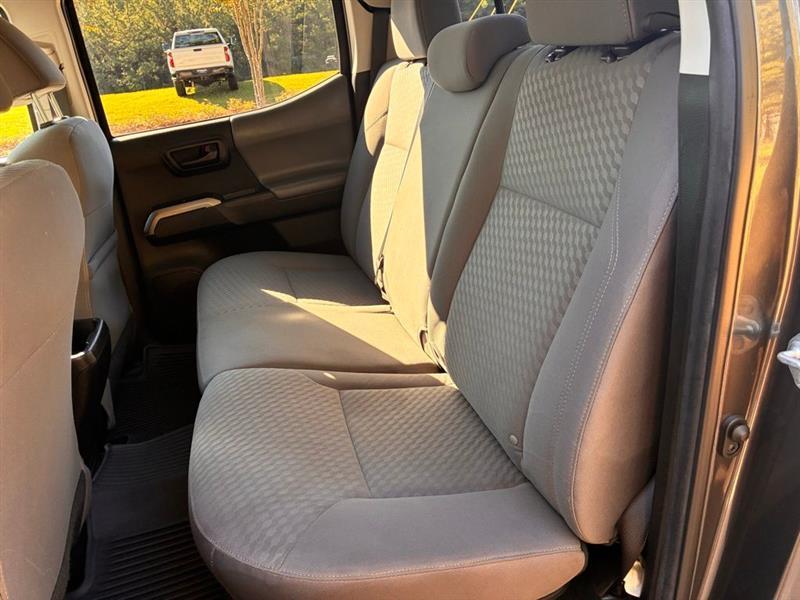 Toyota Tacoma SR5 Double Cab I4 2WD 2023