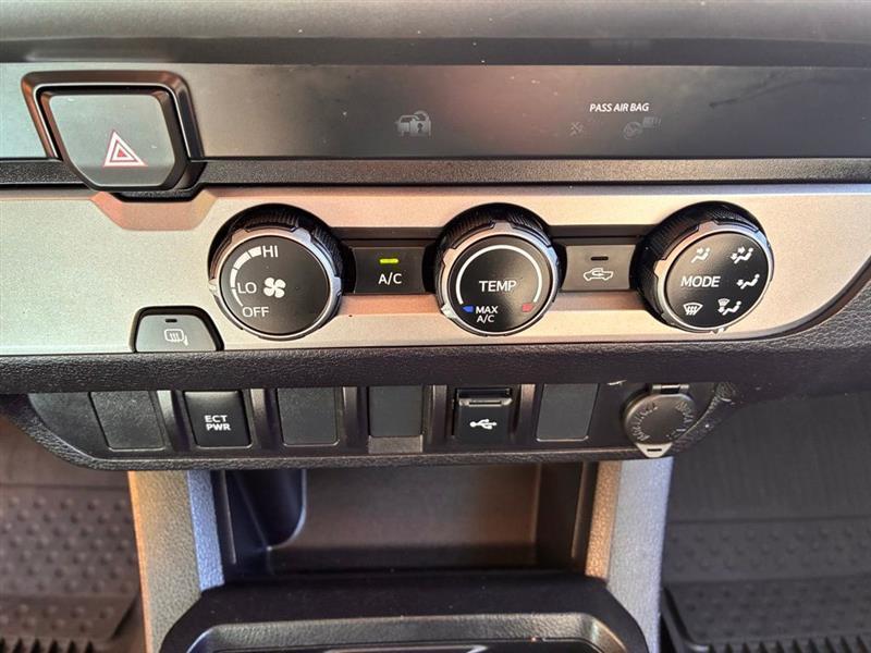 Toyota Tacoma SR5 Double Cab I4 2WD 2023