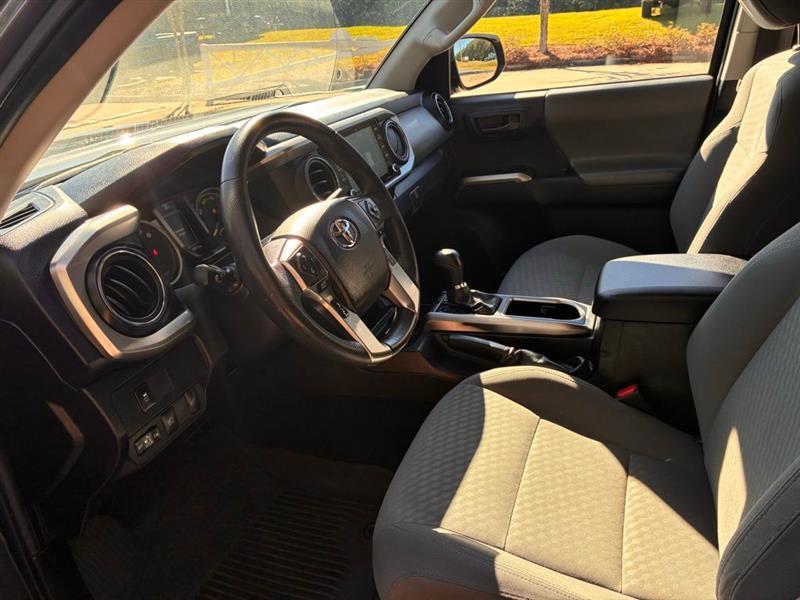 Toyota Tacoma SR5 Double Cab I4 2WD 2023