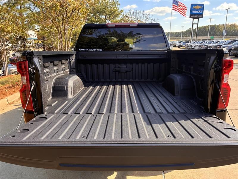 Chevrolet Silverado 1500 Trail Boss Custom Crew Cab 4WD 2026