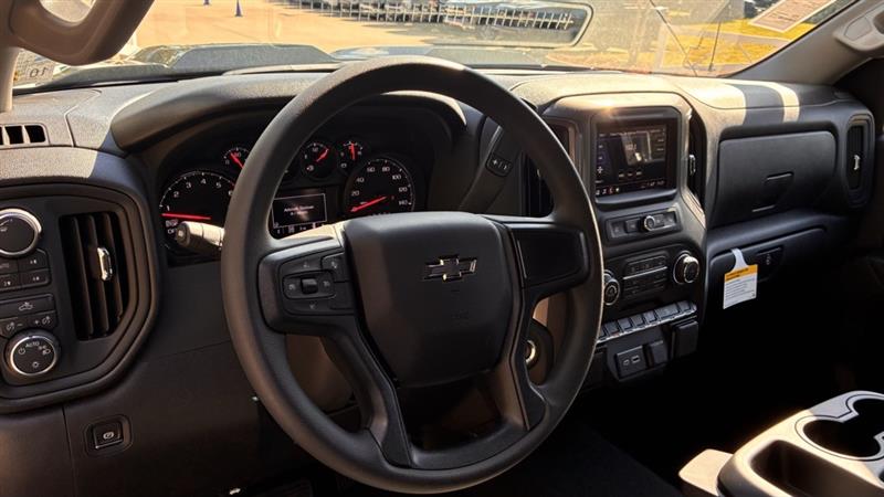 Chevrolet Silverado 1500 Trail Boss Custom Crew Cab 4WD 2026