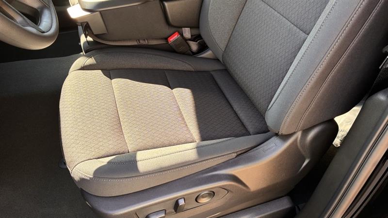 Chevrolet Silverado 1500 Trail Boss Custom Crew Cab 4WD 2026