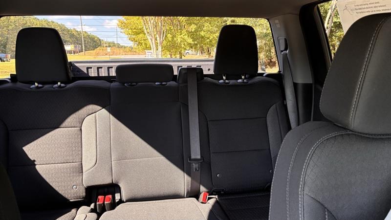 Chevrolet Silverado 1500 Trail Boss Custom Crew Cab 4WD 2026