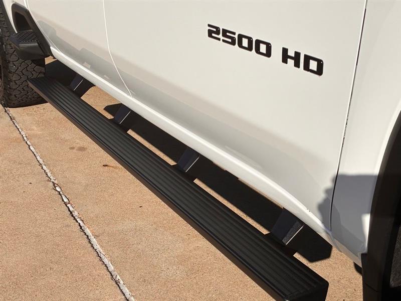 Chevrolet Silverado 2500HD LT Crew Cab Long Box 4WD 2026