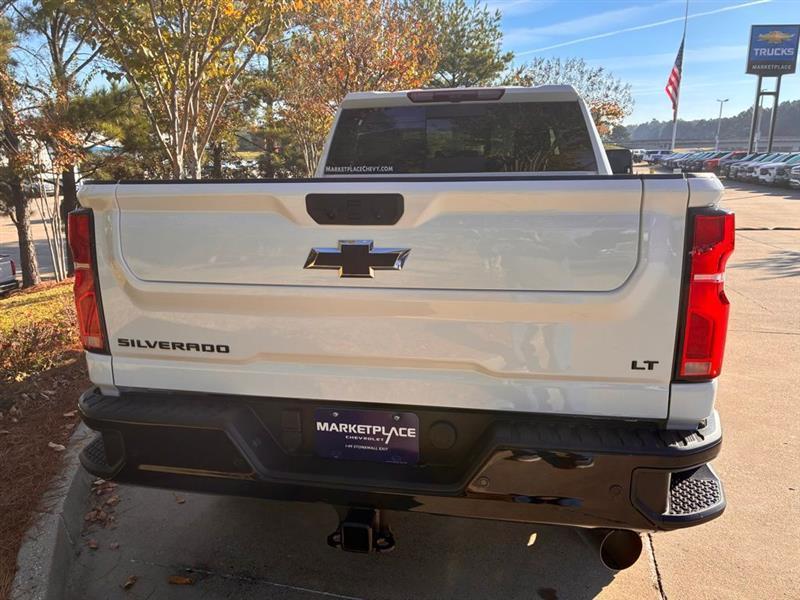 Chevrolet Silverado 2500HD LT Crew Cab Long Box 4WD 2026