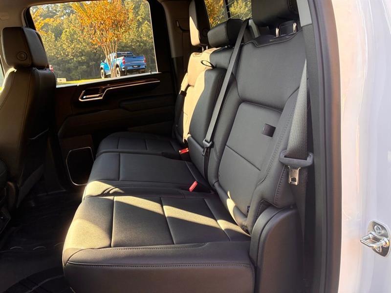 Chevrolet Silverado 2500HD LT Crew Cab Long Box 4WD 2026