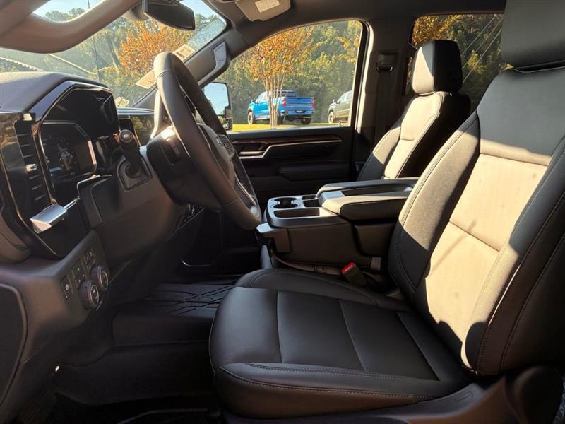 Chevrolet Silverado 2500HD LT Crew Cab Long Box 4WD 2026