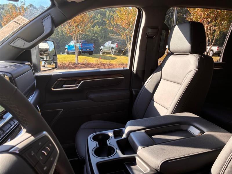 Chevrolet Silverado 2500HD LT Crew Cab Long Box 4WD 2026