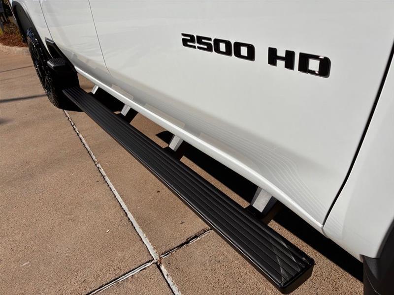 Chevrolet Silverado 2500HD LT Crew Cab Long Box 4WD 2026