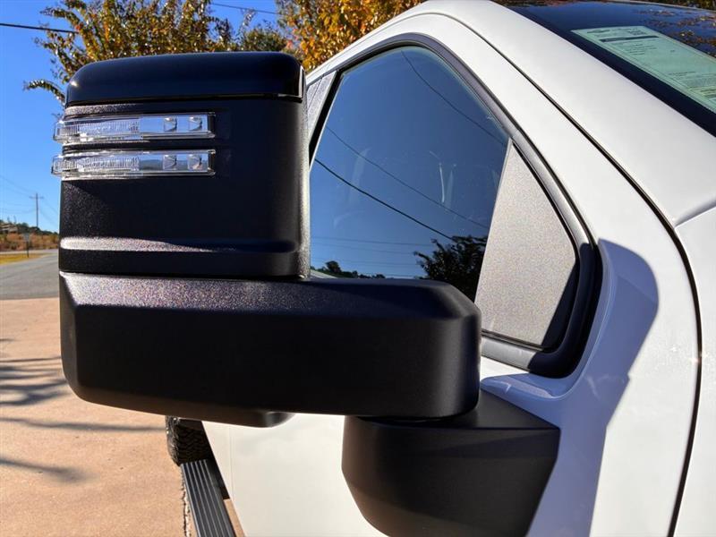 Chevrolet Silverado 2500HD LT Crew Cab Long Box 4WD 2026