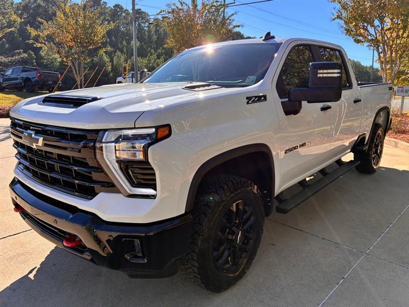 Chevrolet Silverado 2500HD LT Crew Cab Long Box 4WD 2026