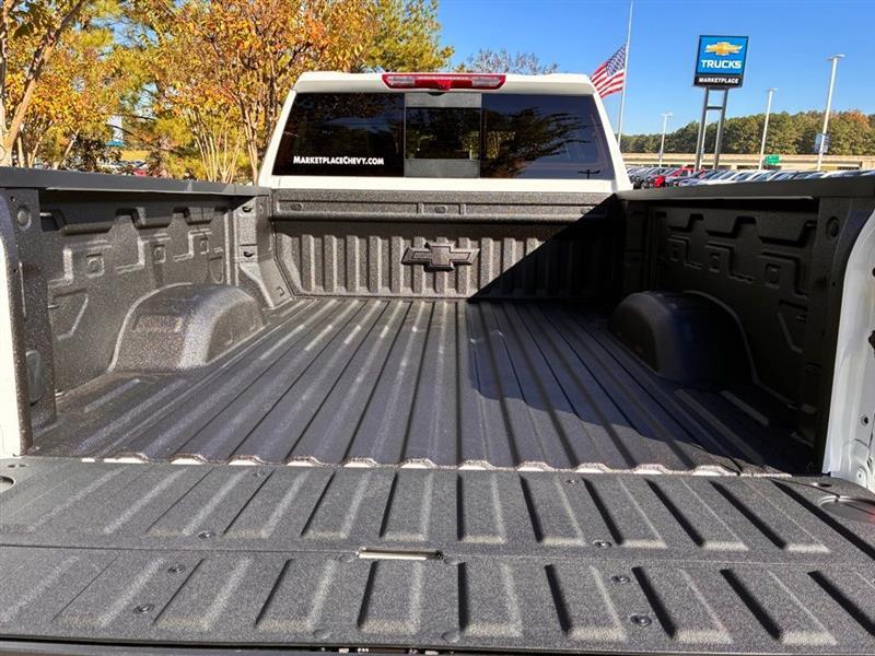 Chevrolet Silverado 2500HD LT Crew Cab Long Box 4WD 2026