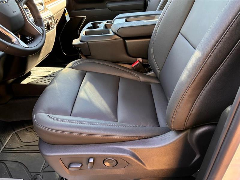 Chevrolet Silverado 2500HD LT Crew Cab Long Box 4WD 2026