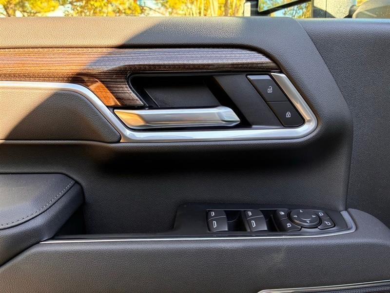 Chevrolet Silverado 2500HD LT Crew Cab Long Box 4WD 2026