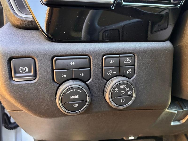 Chevrolet Silverado 2500HD LT Crew Cab Long Box 4WD 2026