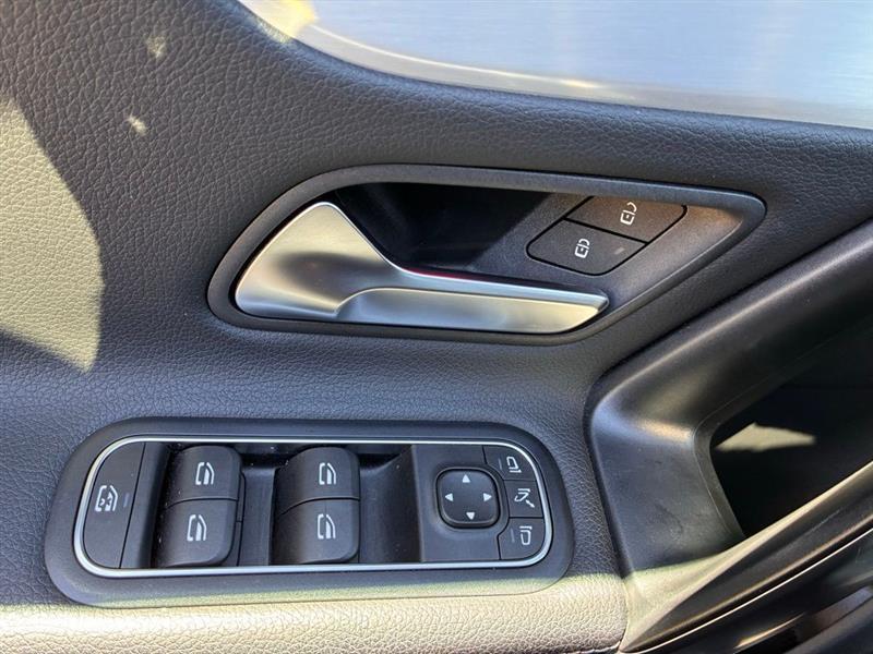 Mercedes-Benz CLA-Class CLA250 4MATIC 2025