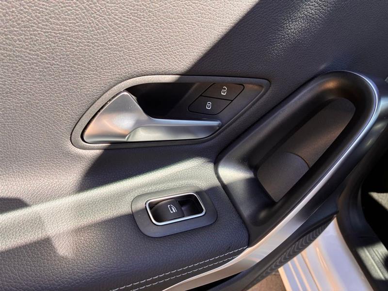 Mercedes-Benz CLA-Class CLA250 4MATIC 2025