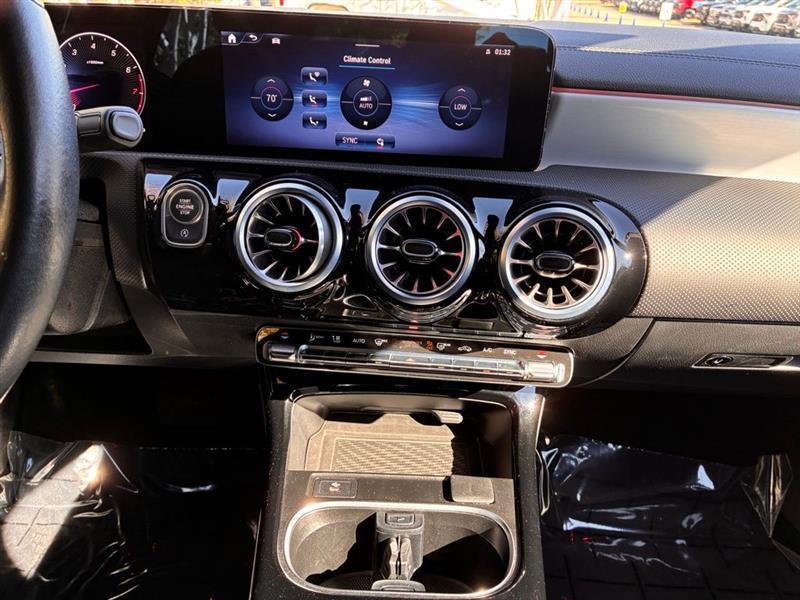 Mercedes-Benz CLA-Class CLA250 4MATIC 2025