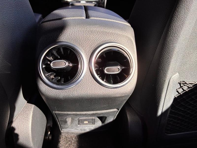 Mercedes-Benz CLA-Class CLA250 4MATIC 2025