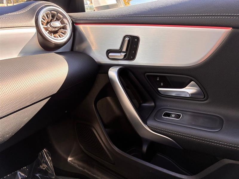 Mercedes-Benz CLA-Class CLA250 4MATIC 2025