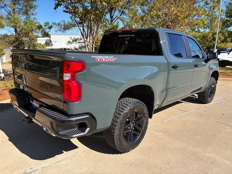 Chevrolet Silverado 1500 Trail Boss LT Crew Cab 4WD 2026