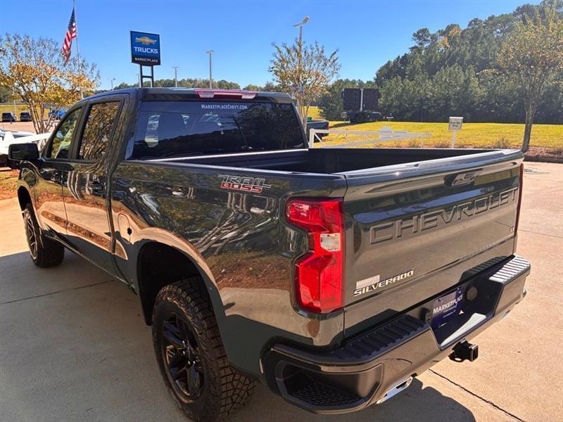 Chevrolet Silverado 1500 Trail Boss LT Crew Cab 4WD 2026