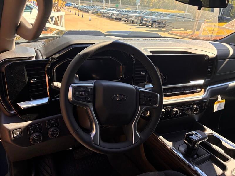 Chevrolet Silverado 1500 Trail Boss LT Crew Cab 4WD 2026