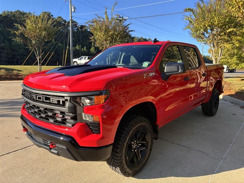 Chevrolet Silverado 1500 Trail Boss Custom Crew Cab 4WD 2026