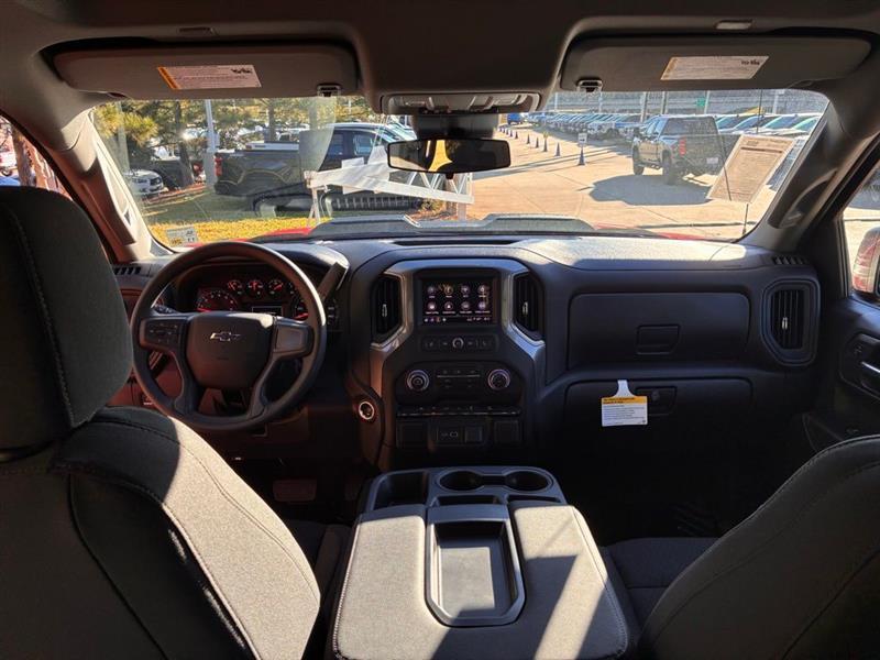 Chevrolet Silverado 1500 Trail Boss Custom Crew Cab 4WD 2026