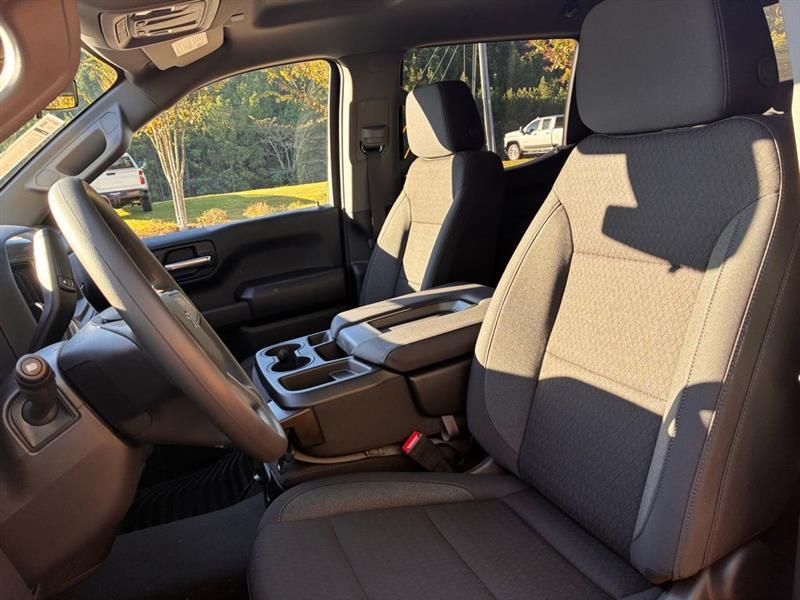 Chevrolet Silverado 1500 Trail Boss Custom Crew Cab 4WD 2026