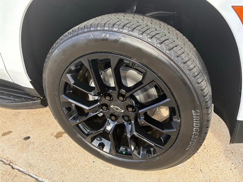 Chevrolet Suburban LS 2026