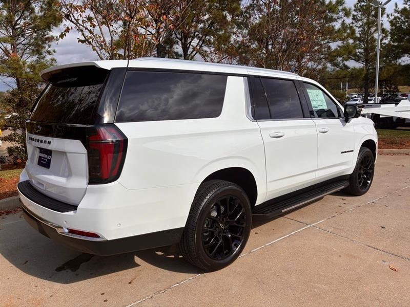 Chevrolet Suburban LS 2026